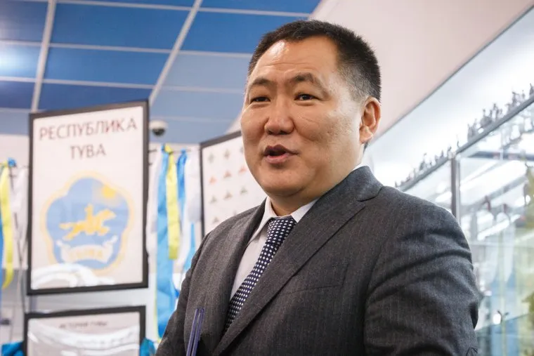 Шолбан Кара-Оол. президент Тувы. Дом коллекционеров. Екатеринбург