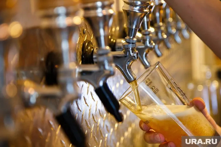 Средняя стоимость разливного пива в тюменских магазинах достигла 150 рублей за литр