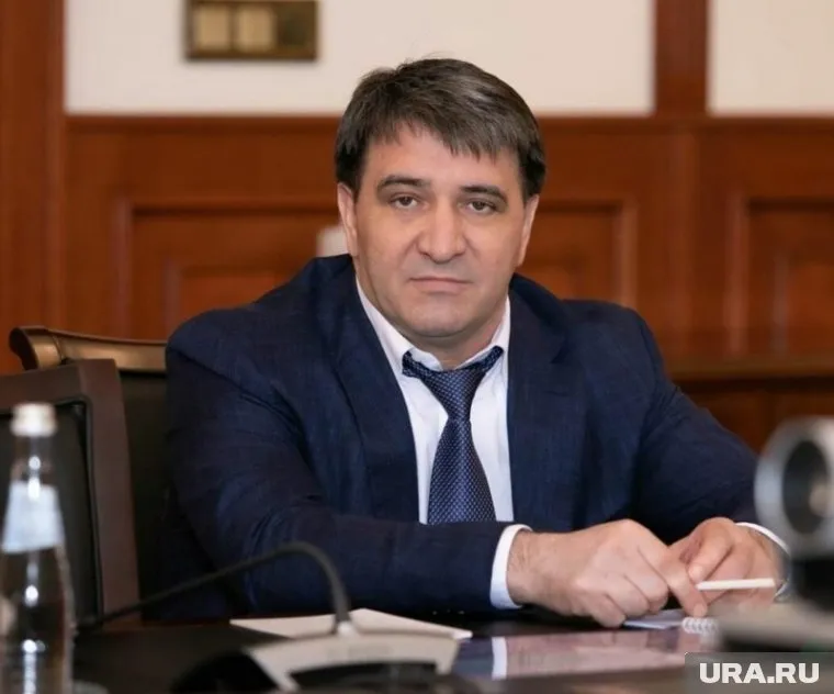 Глава Дагестана отметил успехи Салавова на прошлом посту