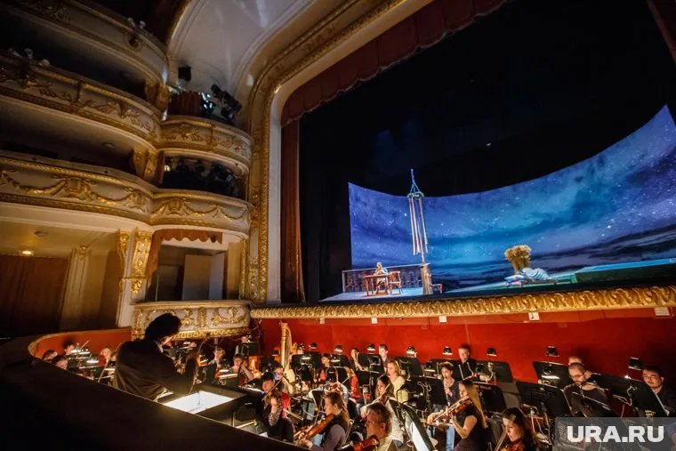 Ранее спектакль, созданный по мотивам «Чиполлино», прошел отбор