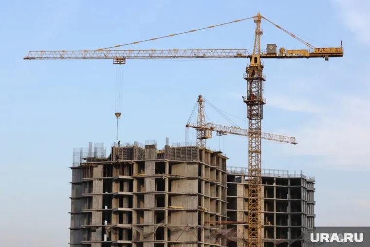 Обманутые дольщики переживают, что их дома снова не достроят в срок