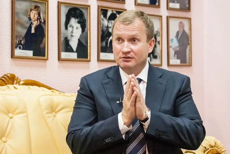Замгубернатора Вячеслав Вахрин. Пресс-конференция. Тюмень