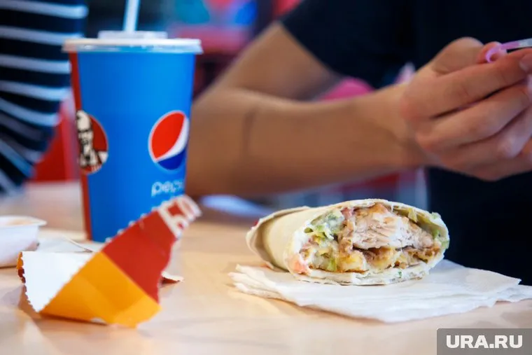 В Подмосковье зафиксировано массовое отравление шаурмой