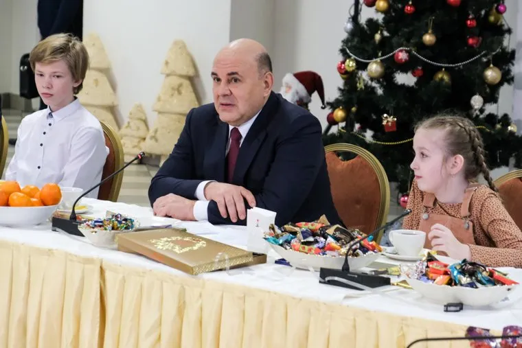 М.В. Мишустин посетил шоколадную фабрику.