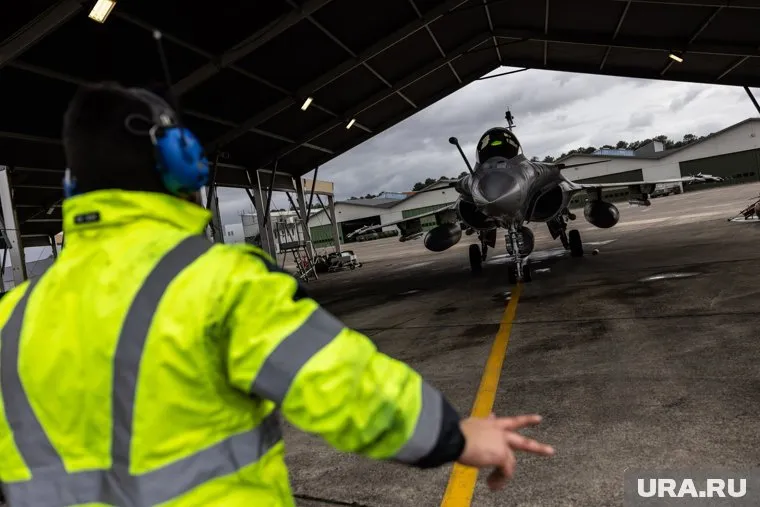 Истребители США F-35 не готовы к бою, заявил Брент Иствуд