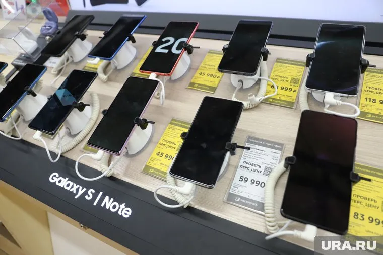 Из 11 точек продаж в Тюмени осталась работать только одна