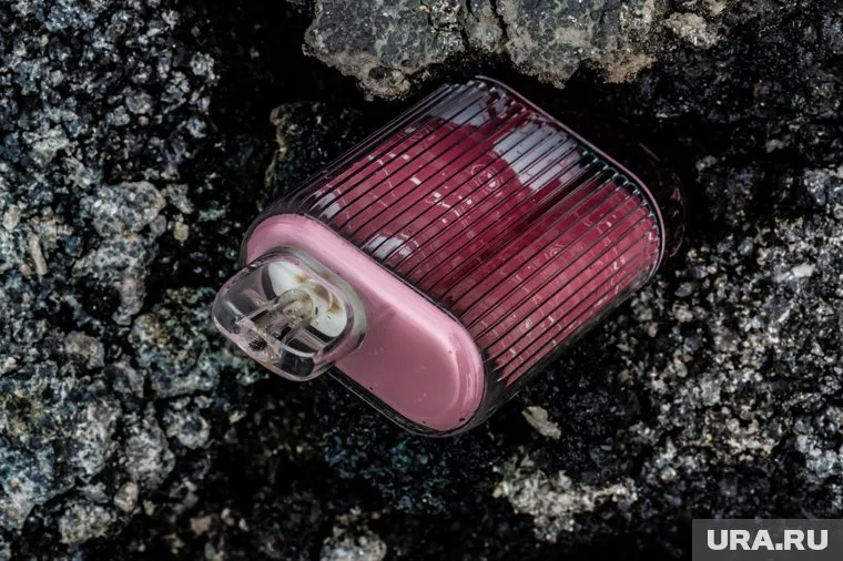 Роспотребнадзор запретил продавать вейпы и энергетики под одним брендом