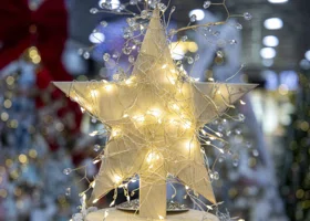 «Ушла эпоха»: в ХМАО скорбят по поводу кончины лучшего Деда Мороза России