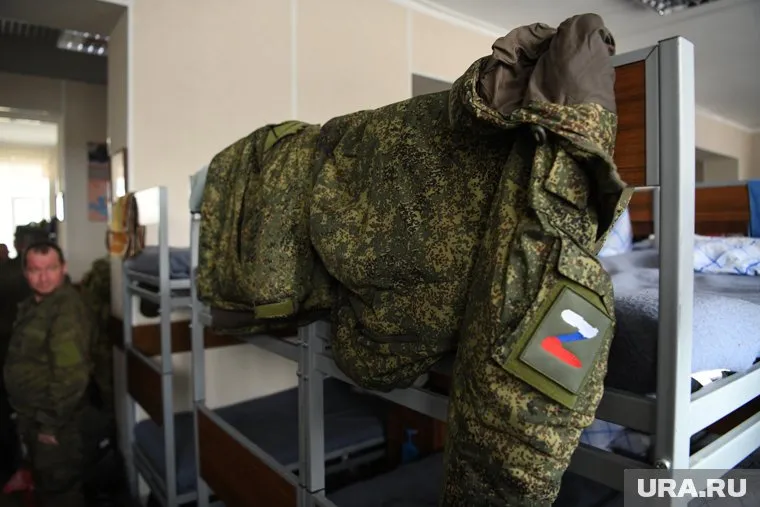 Виталия Салманова обвиняют в приемке военной казармы, когда ремонтные работы еще не были завершены