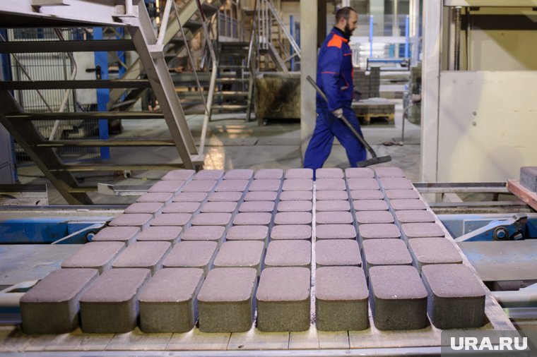 В пермской деревне продают завод, на котором делают лимонад и тротуарную плитку