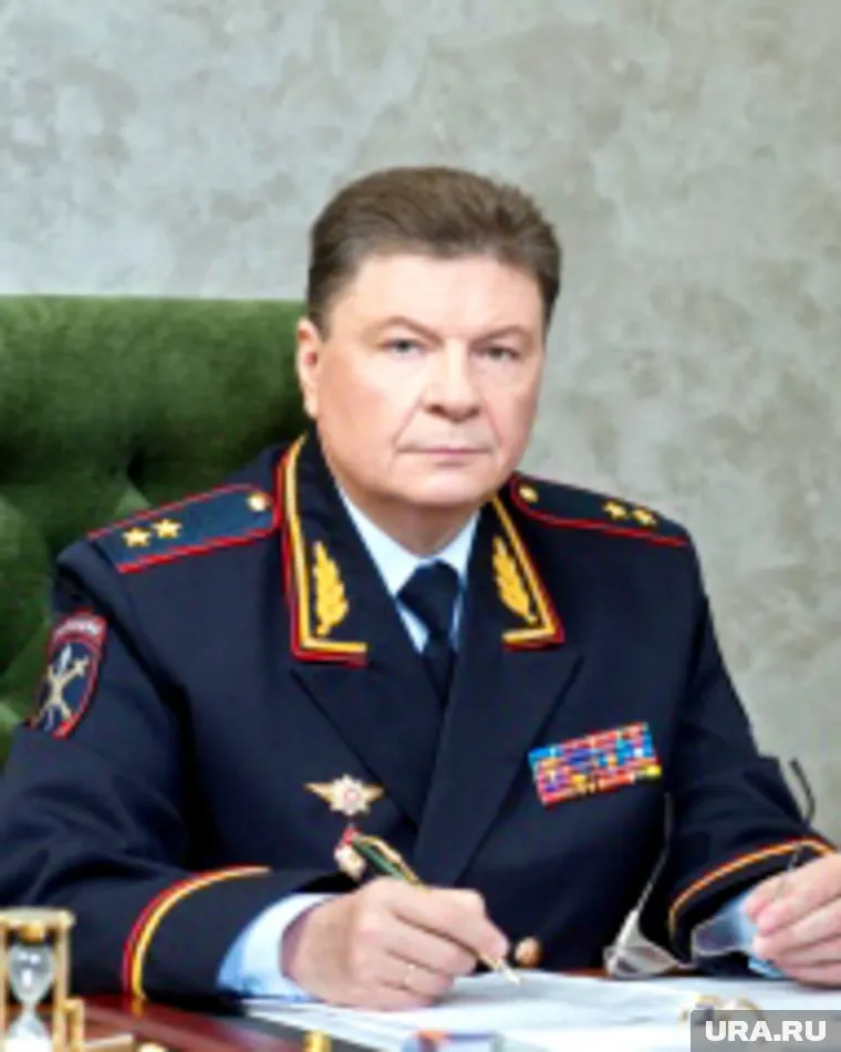 Олег Торубаров служит в МВД уже 42 года