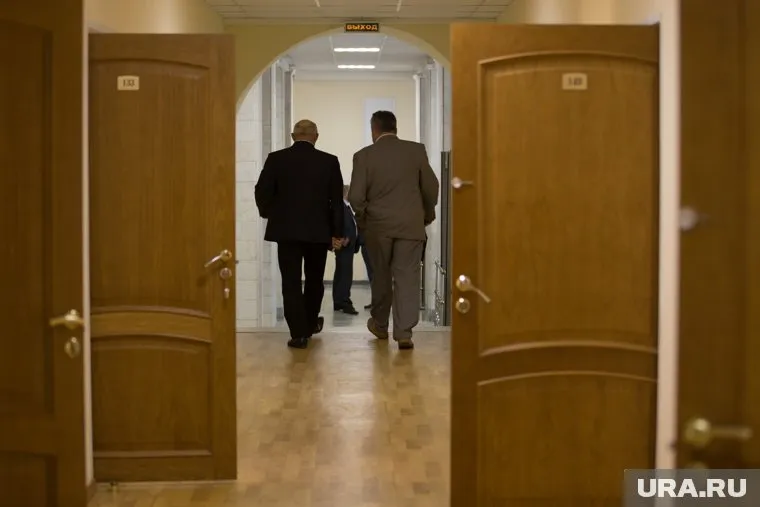 Курганские чиновники лишились части выплат к отпуску