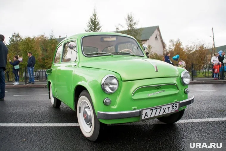 Иван Кононенко называет свой "Запорожец" ласково - "Афоней"