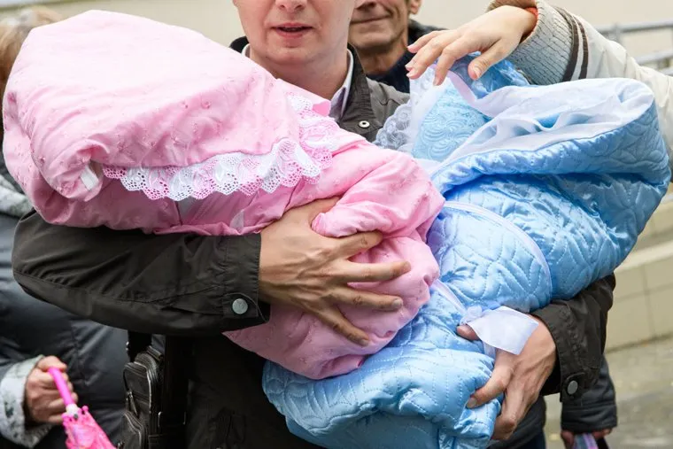 Выписка из роддома. Екатеринбург