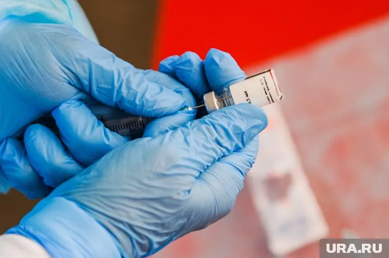 Первые две вакцины от коронавируса уже зарегистрированы