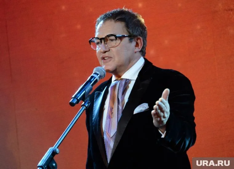 Жена Диброва заявила, что не развелась с мужем