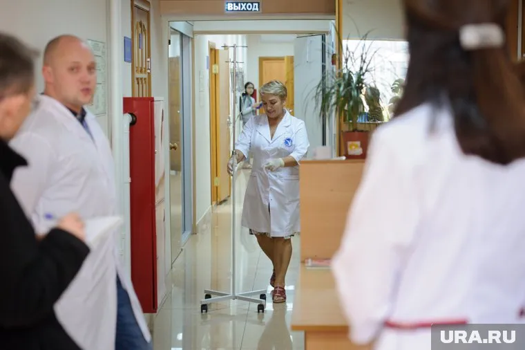 Незаконный бизнес тюменца закончился на крыльце больницы, где спасали его жену