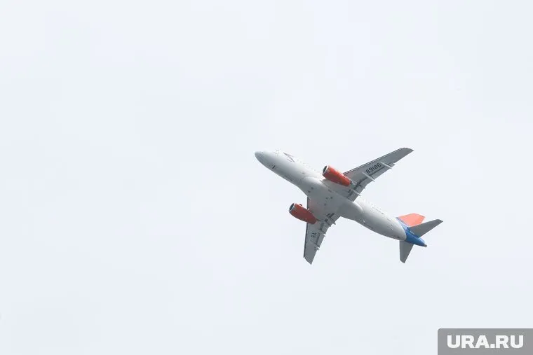 США пока не отвечают на вопрос об авиасообщении, заявил Рябков