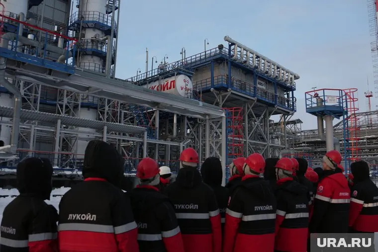 Нефтяники повышают престиж своей профессии среди будущих студентов и молодых специалистов