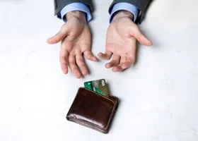 Скандального депутата думы ХМАО Таги-Заде лишили зарплаты