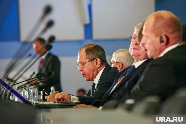 Сергей Лавров оценил требования США в связи с введением новых санкций