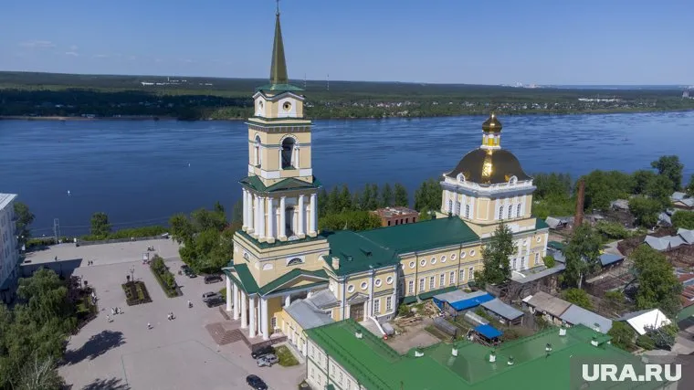 Оперативные службы приведены в состояние полной готовности