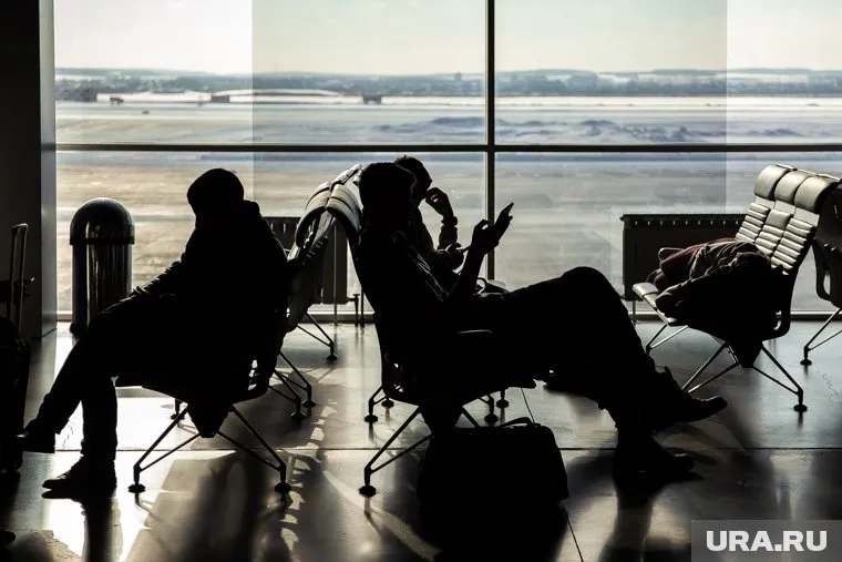 Неизвестный предлагает за одну тысячу рублей предоставить проход в бизнес-зал любого аэропорта