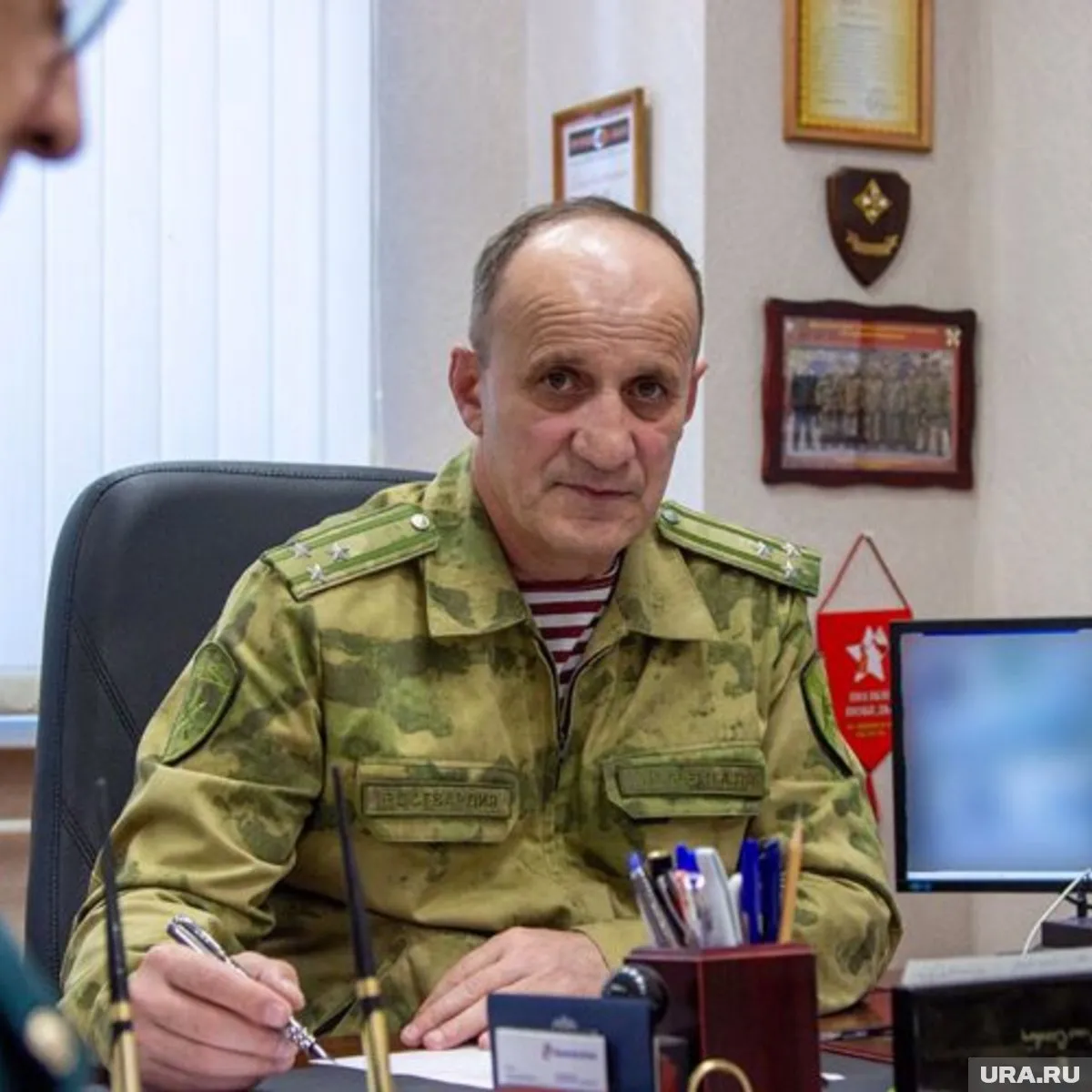 Kuchli orgazm porno onlayn Porno xodimi lanet