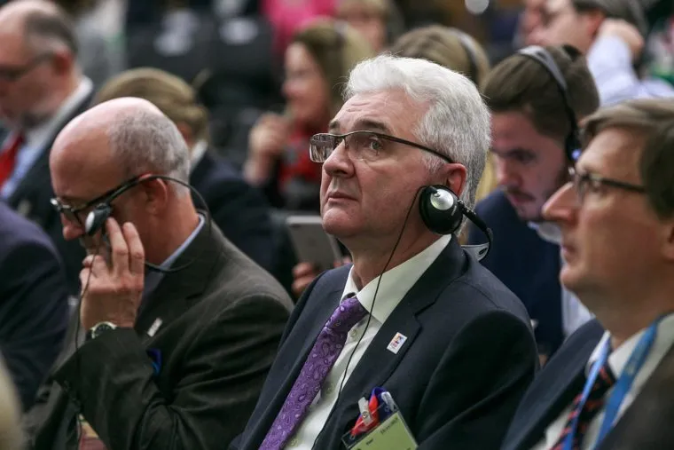 Презентация Екатеринбургом заявки на проведение Expo-2025 в Париже. Париж, якоб александр