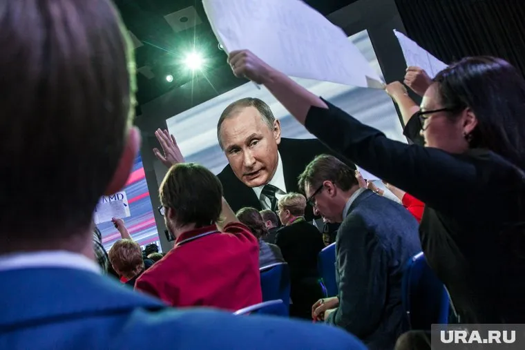 Путин выступил за создание конкурентной политической среды