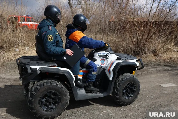 В курганском городе из-за наводнения ввели режим ЧС и работает МЧС