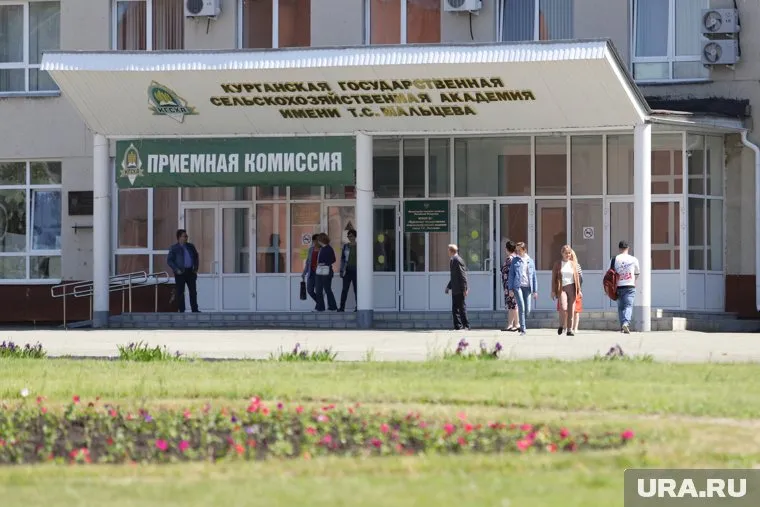 В КГСХА начинается первый этап объединения с КГУ