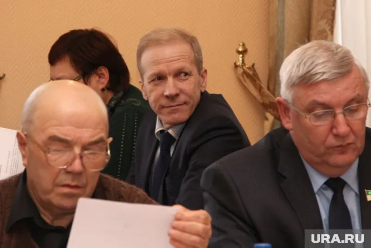 Андрей Жижин (в центре) решил испытать свои силы в должности врио сити-менеджера