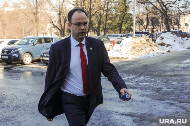 С поста главы Карабаша Олег Буданов уходит на миасский автозавод «Урал»