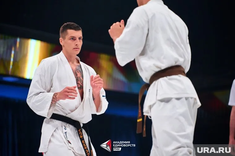 В рейтинг сильнейших каратистов вошли 100 бойцов