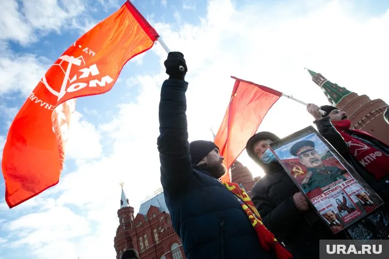 Сайт КПРФ могут заблокировать из-за призывов к участию в несогласованных акциях протеста (архивное фото)