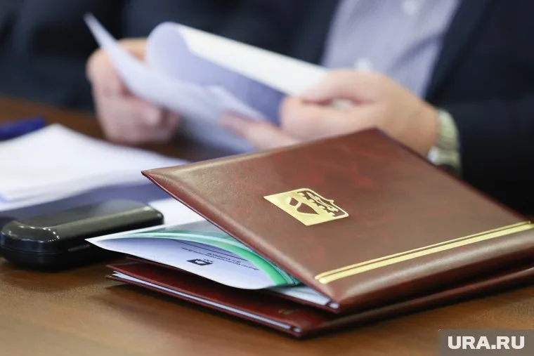 Курганских чиновников при сокращении ничего не спасет