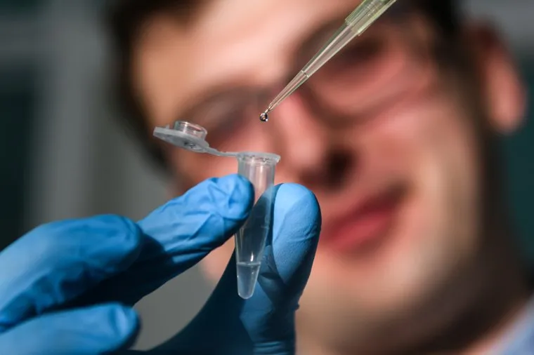 Работа лаборатории на кафедре экспериментальной биологии и биотехнологий УрФУ. Екатеринбург