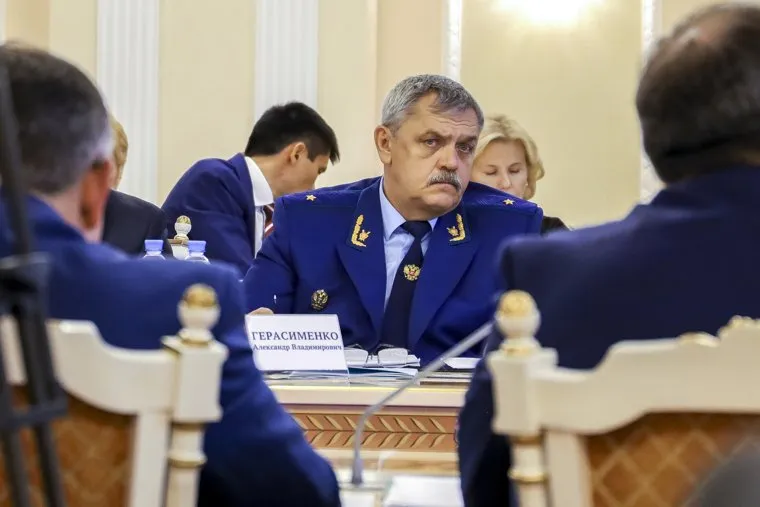 Совещание по реализации нацпроектов с участием Полномочного представителя Президента России в УРФО Николая Цуканова и губернатора ЯНАО Дмитрия Артюхова. Салехард