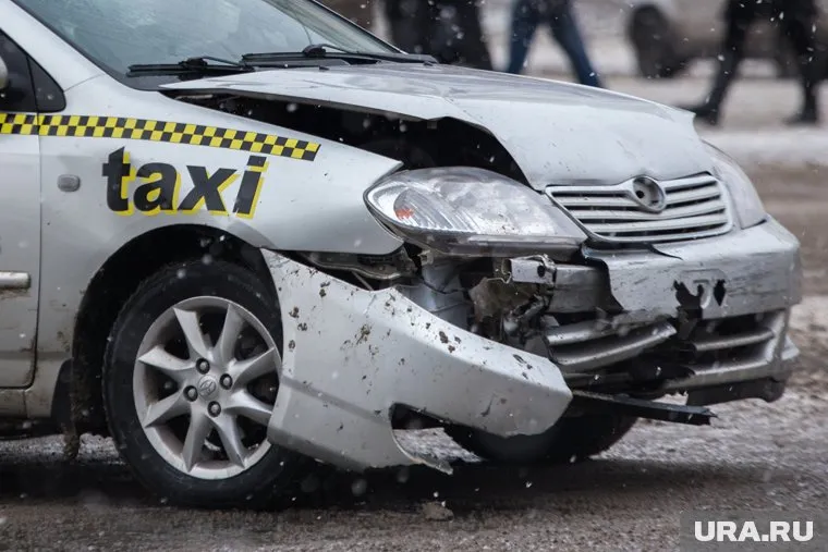 Пермские студенты напали с ножами на таксиста и оставили его умирать