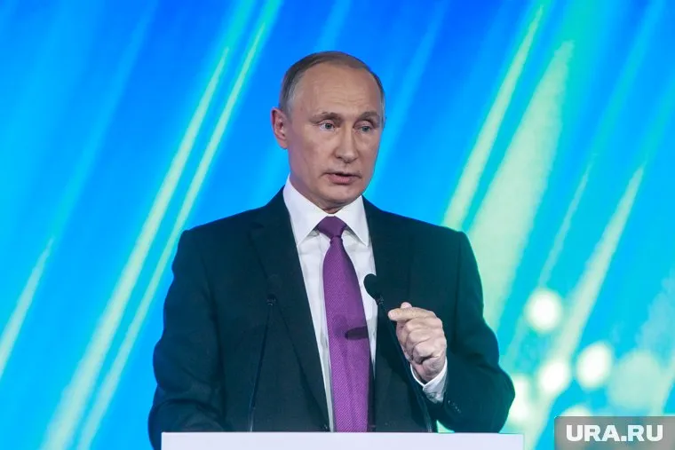 Владимир Путин продолжает работу, несмотря на простуду