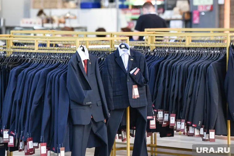 С начала года выплату для покупки школьной и спортивной формы получили более 15 000 тюменских семей