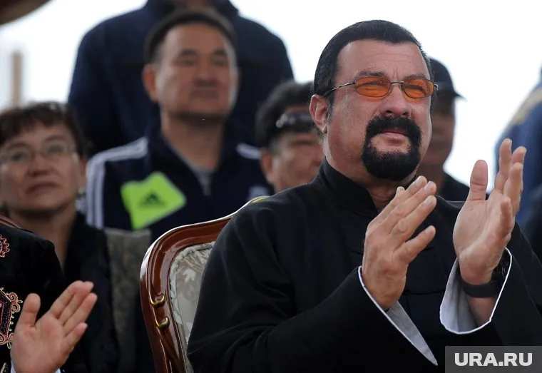 Стивен Сигал хочет почаще приезжать в Россию