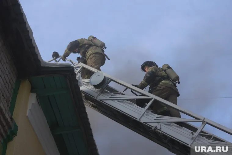 Очевидцы сообщают о дыме из купола здания (фото из архива)