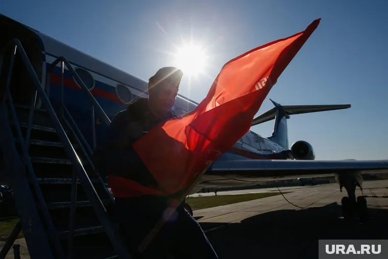 Репетиция прошла утром 4 мая, над центром Екатеринбурга экипажи пролетели ориентировочно в 10:40