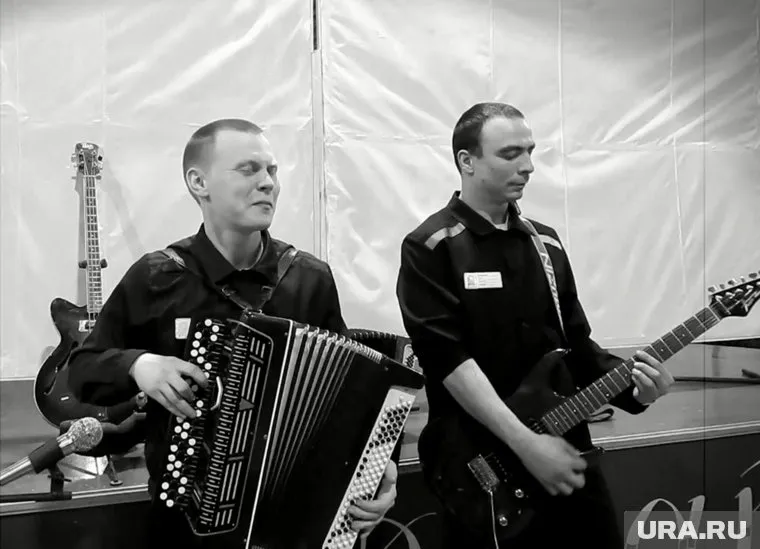 Музыканты сами подобрали популярные мелодии