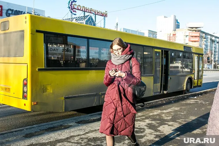 Отслеживать движение транспорта в городе можно с телефона