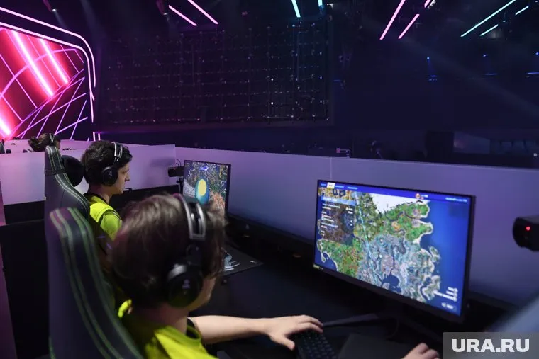 Киберспортсменов лишили выигрыша из-за российского паспорта