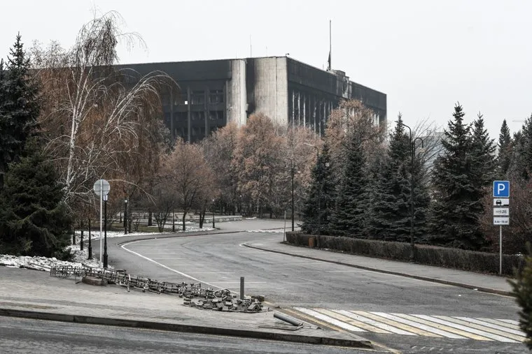 Обстановка в Алма-Ате после погромов. Алма-Ата, Казахстан