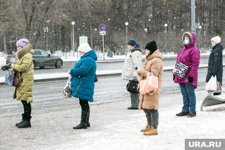 Федеральные власти считают, что от коронавируса умерли меньше тюменцев, чем в сводках оперштаба